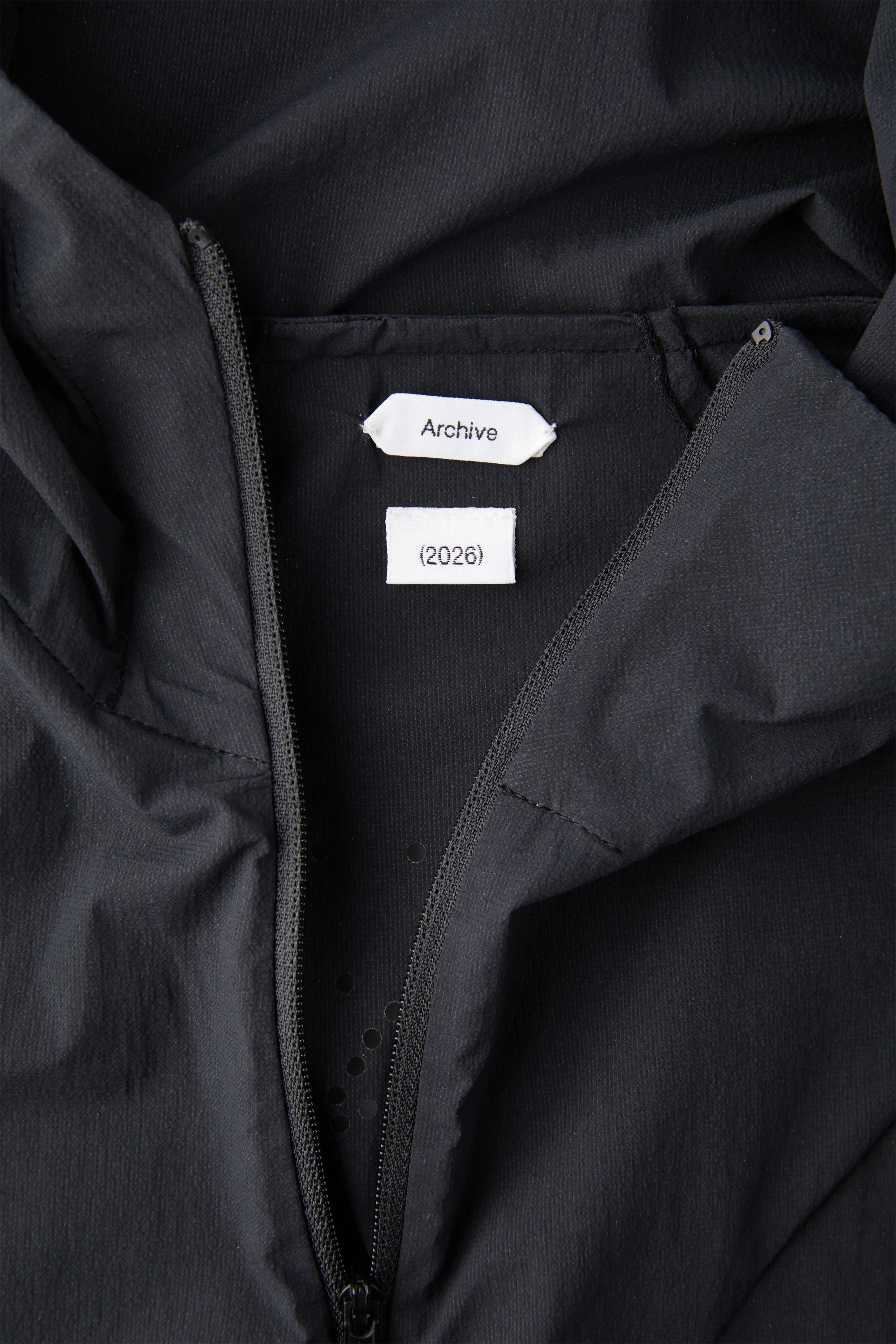 SYNA x PAF LIGHTWEIGHT RUNNER JACKET - Image 4